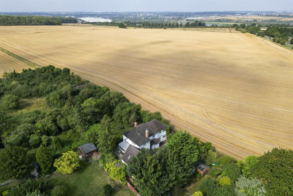 IrchesterDroneWeb06.jpg