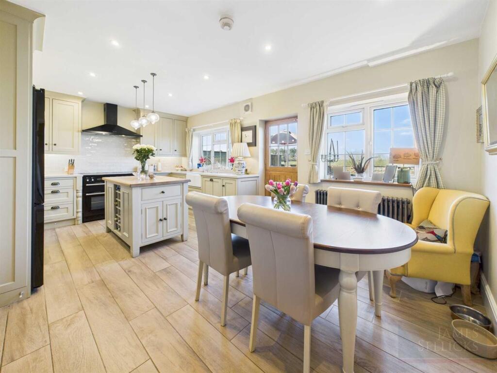 Open Plan Dining Kitchen