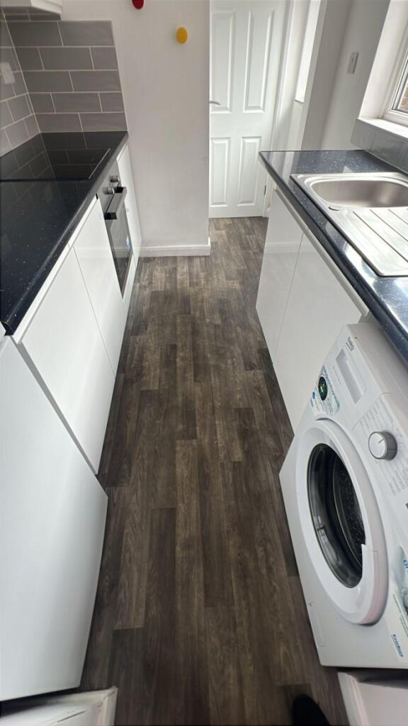 queen-anne-street-st4-2eq-992378