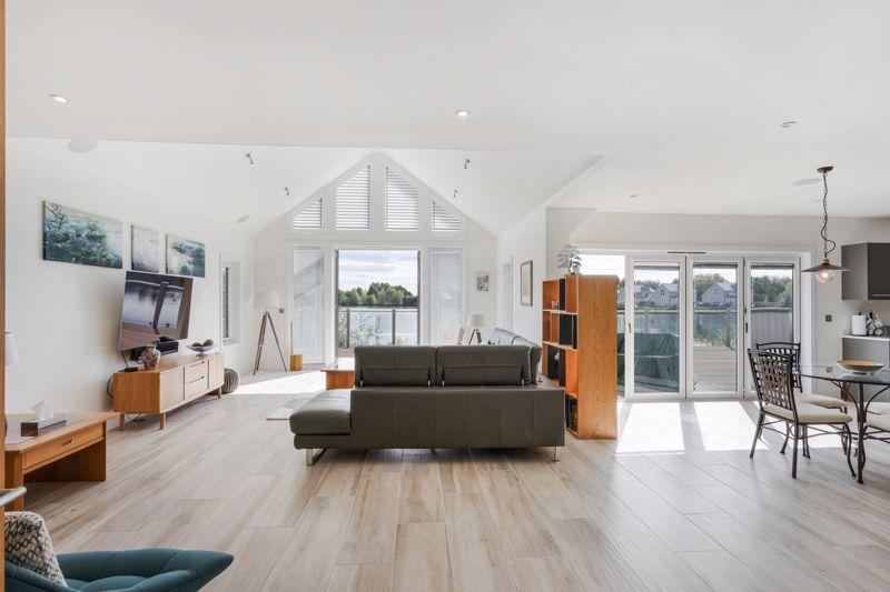 open plan loun...