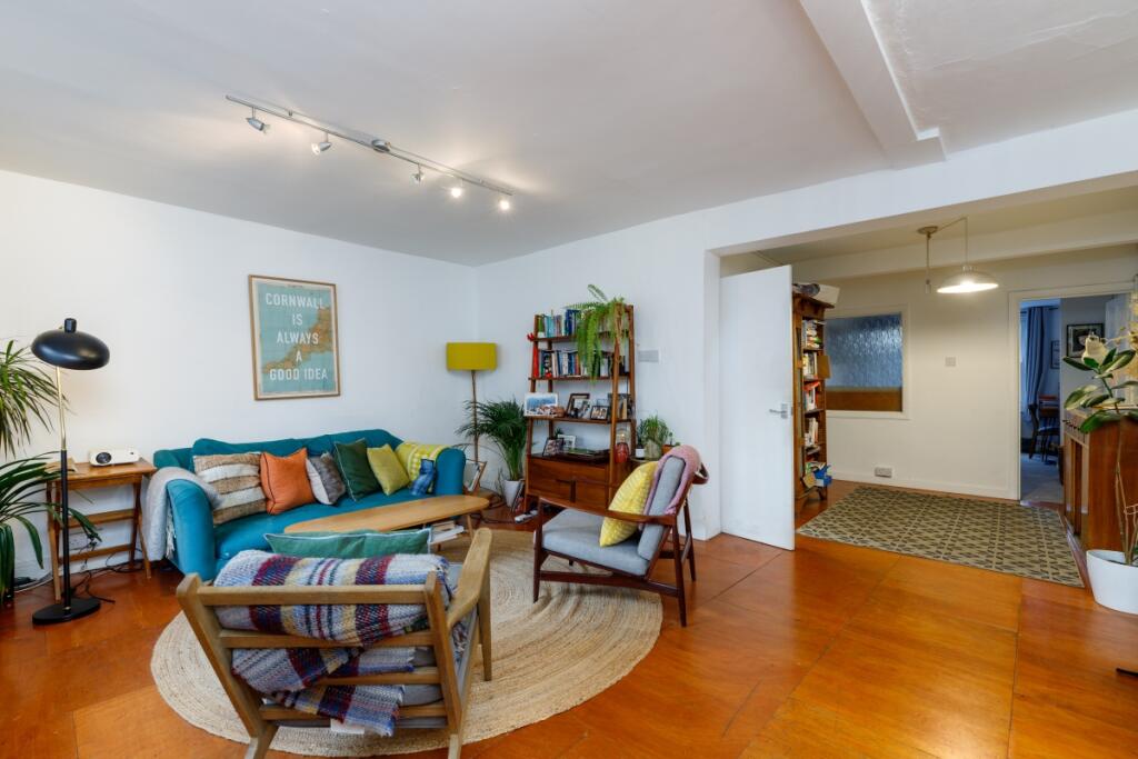 Mildmay Road 134a...