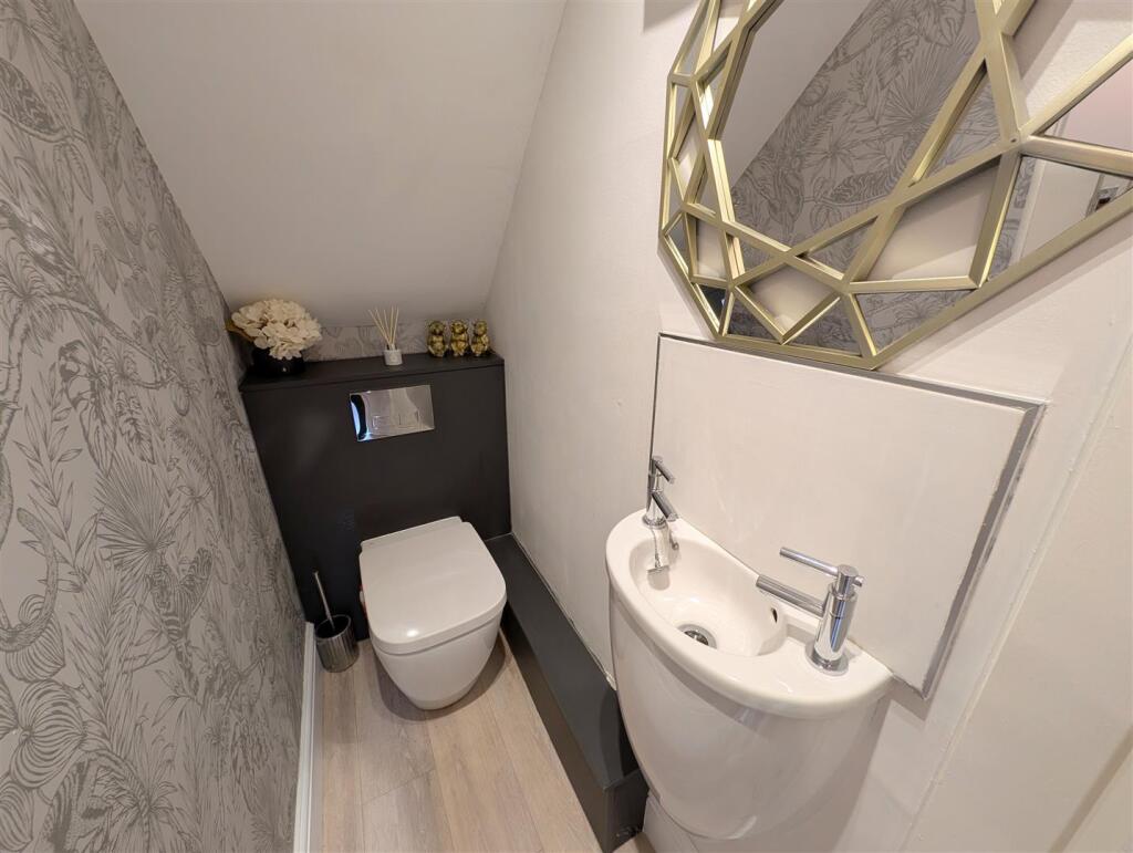 Ground Floor WC