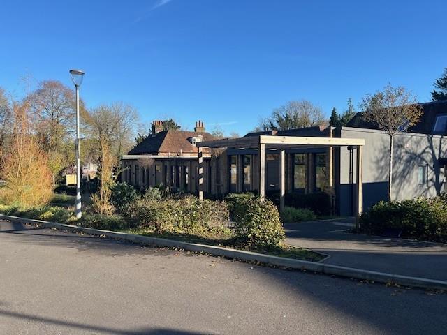 Manor Gardens, New Ash Green