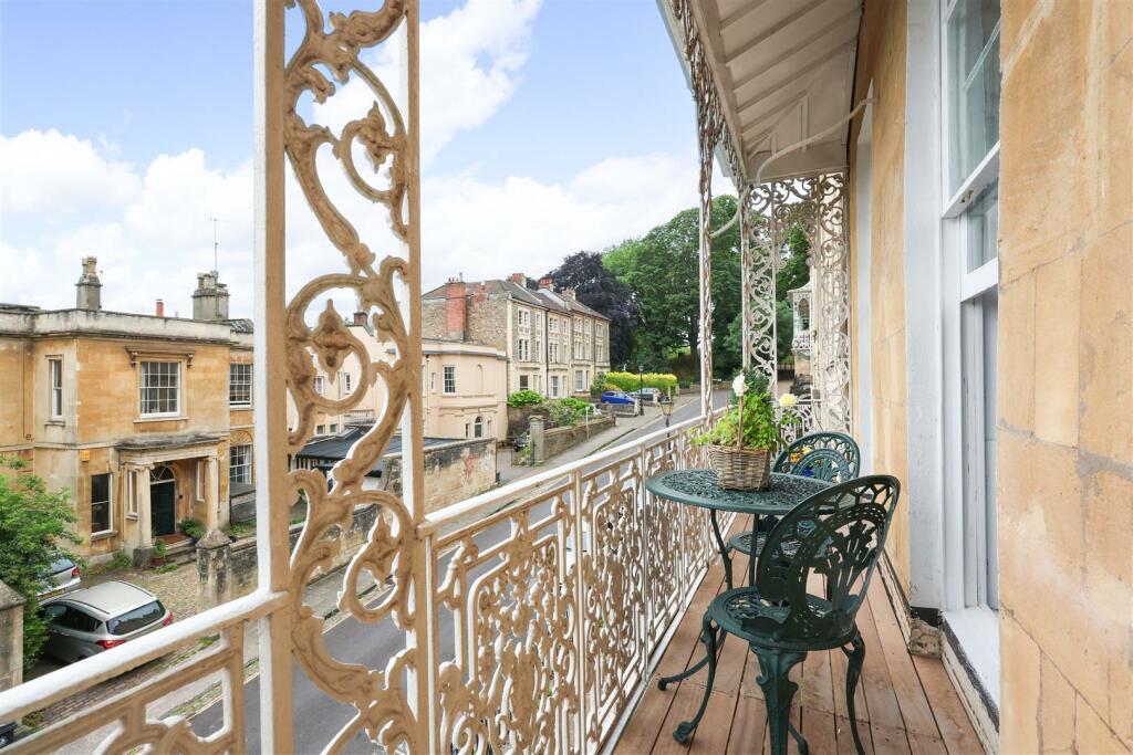 FFF 9 Charlotte St 11.JPG