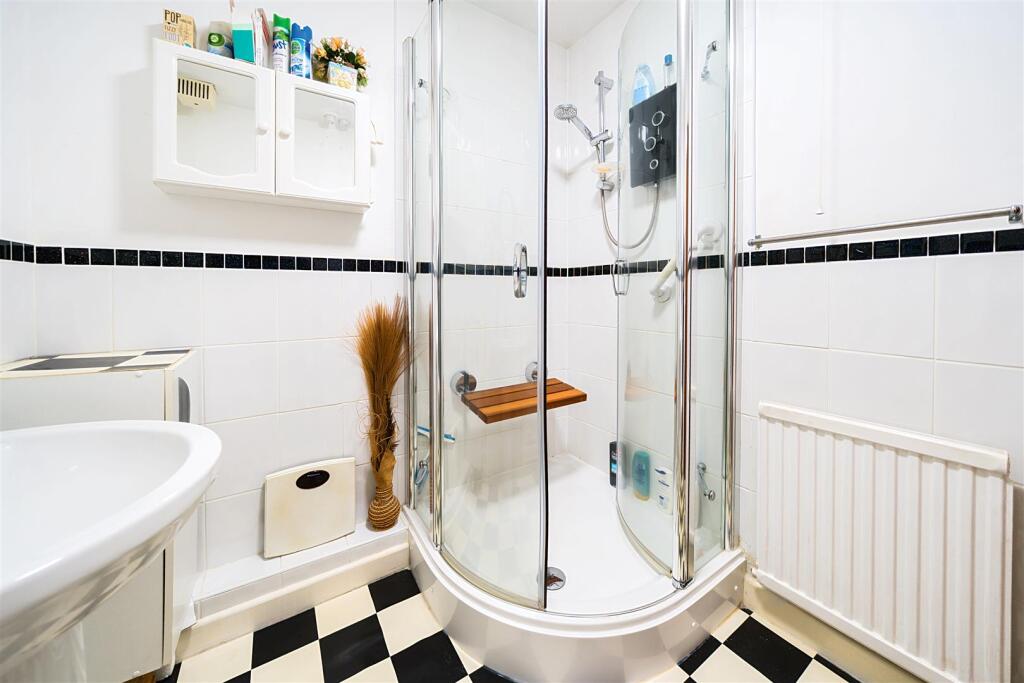 6 Lodge Close, Ashby de la Zouch