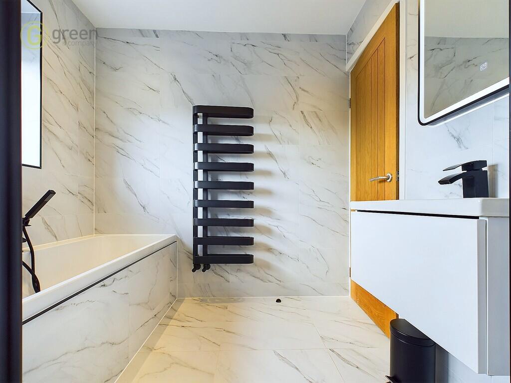 CAM03830G0-PR0092...