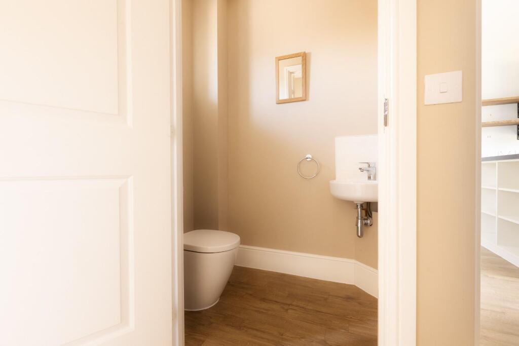 15 Packer Way, BS16-3.jpg