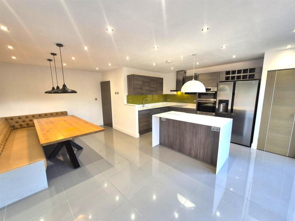 Outstanding Kitchen