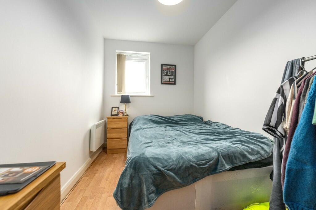 11 The Quarter, E...