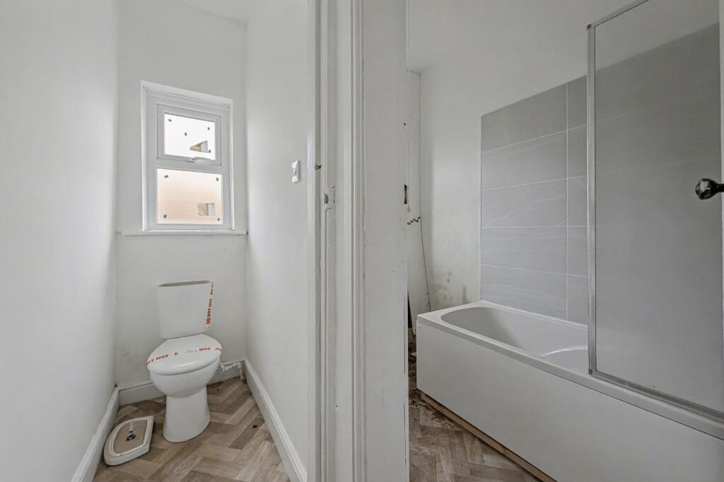 35 Scrogg Road Newcastle upon Tyne NE6 4EX