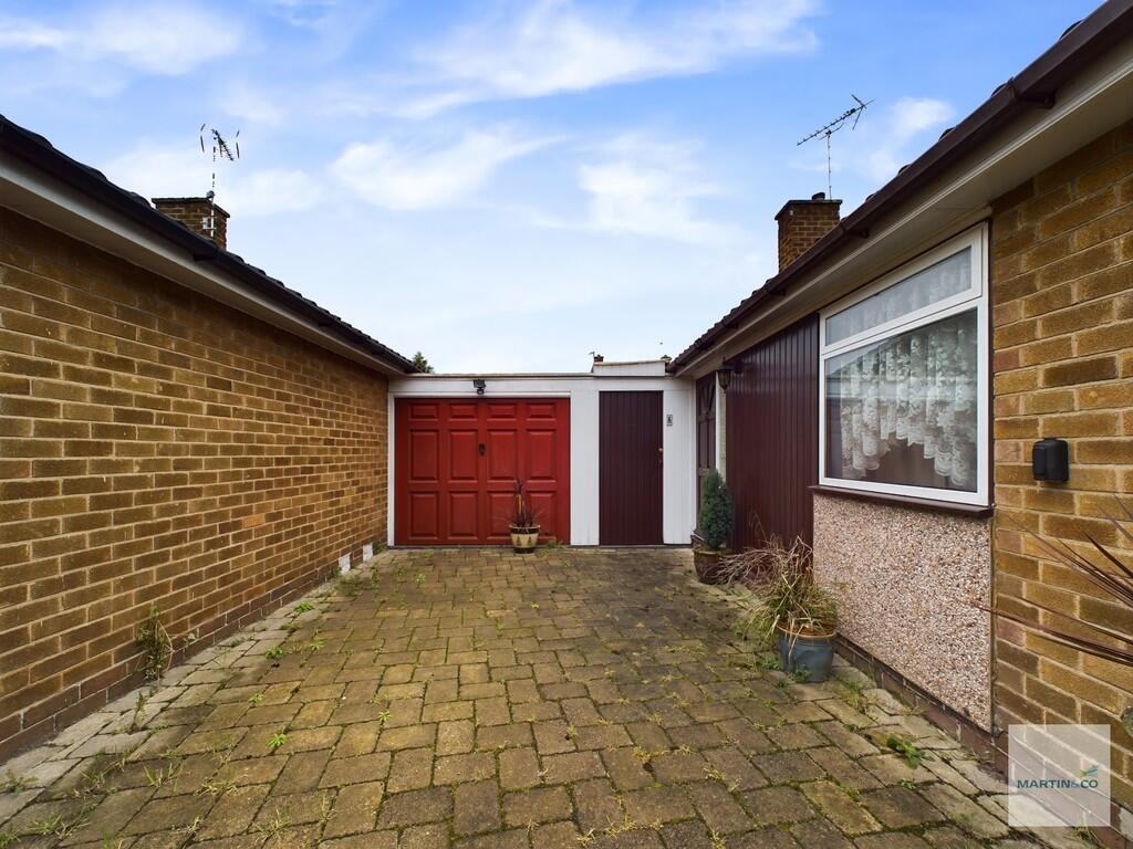 CAM03394G0-PR0239...