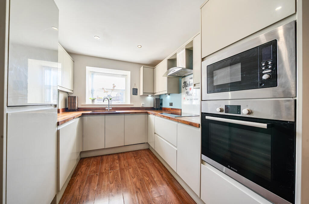 1347380-15-68bab2...