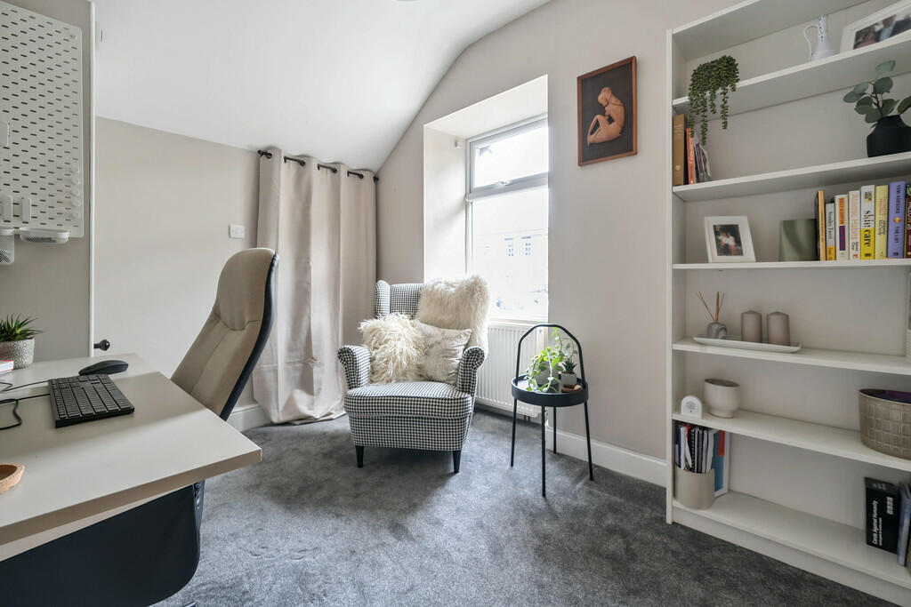 Office / Bedroom ...