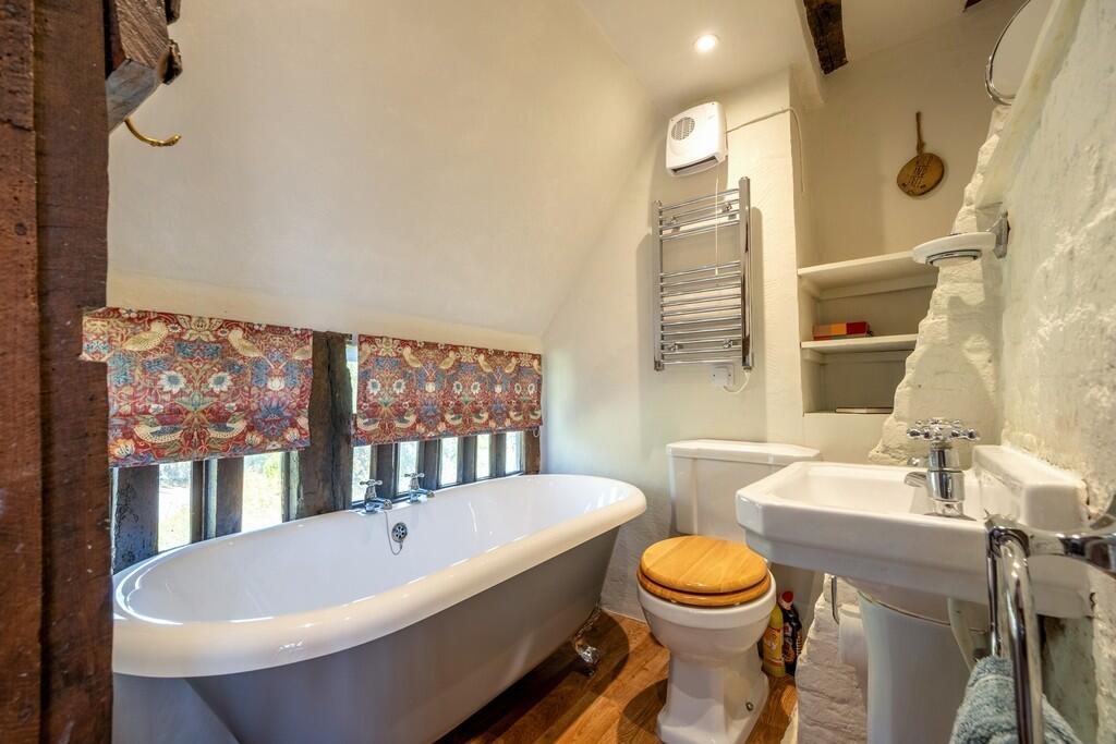 1440pxReads Hall-...