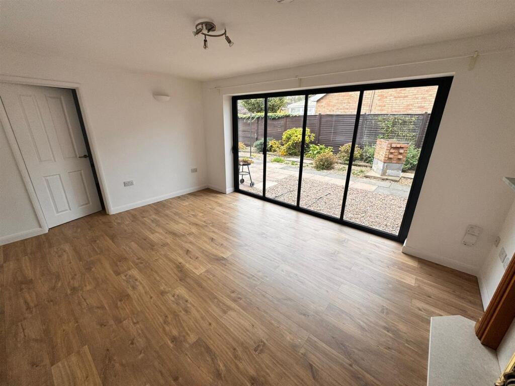 WhatsApp Image 2025-10-20 at 10.03.31_c8202fad.jpg