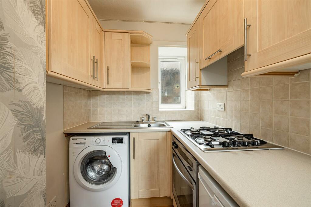 83 Wood Street Galashiels 12.jpg