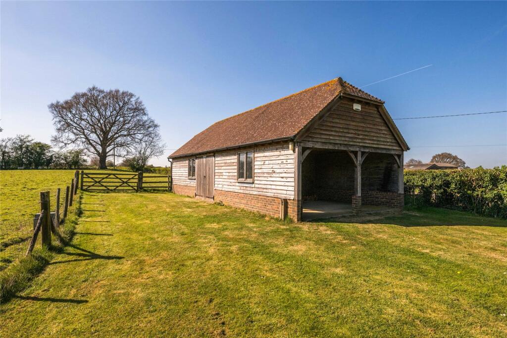 Barn With PP