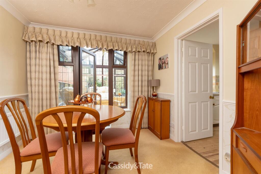 19 Portman Close_19.jpg
