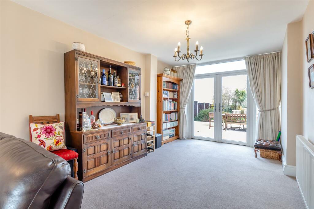 8543593-interior27.jpg