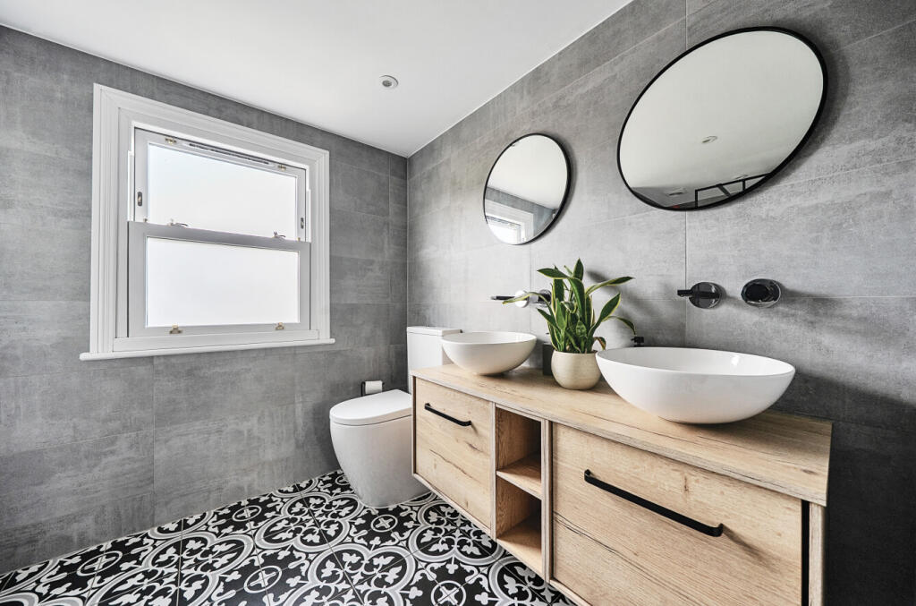 1325461-16-68758b...