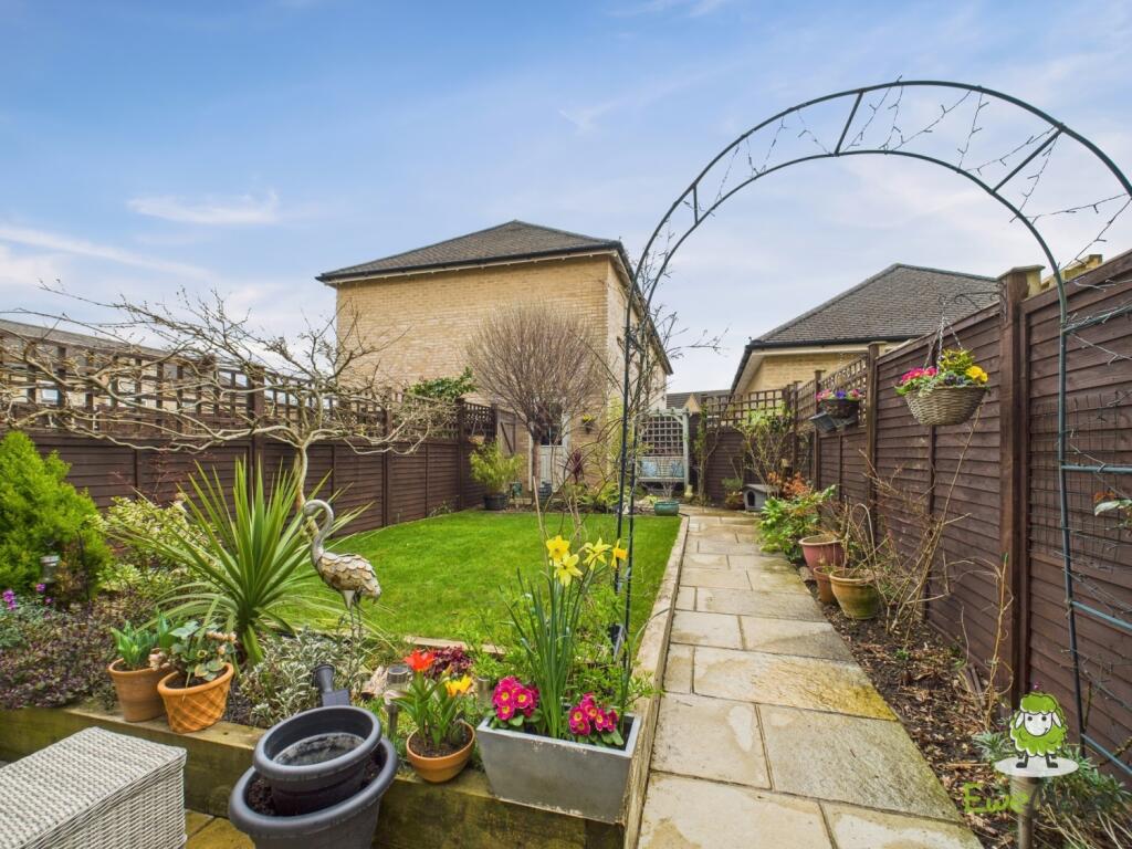 CAM03778G0-PR0191-STILL018