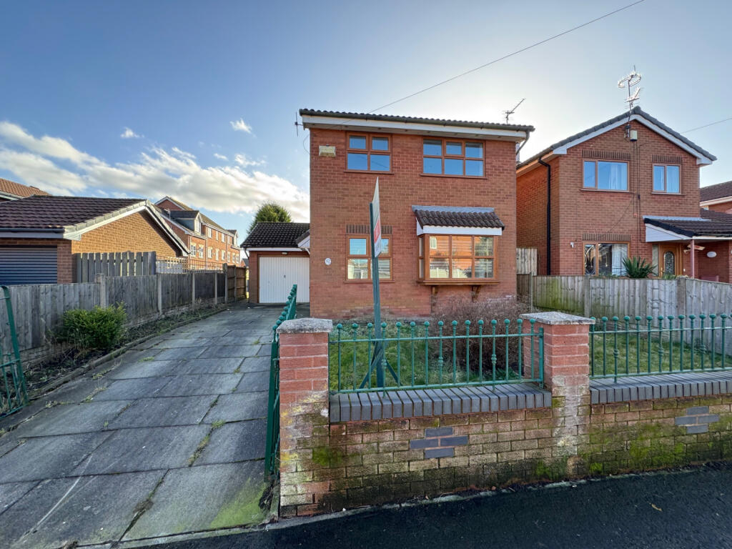 3 Bedroom Detached House For Sale