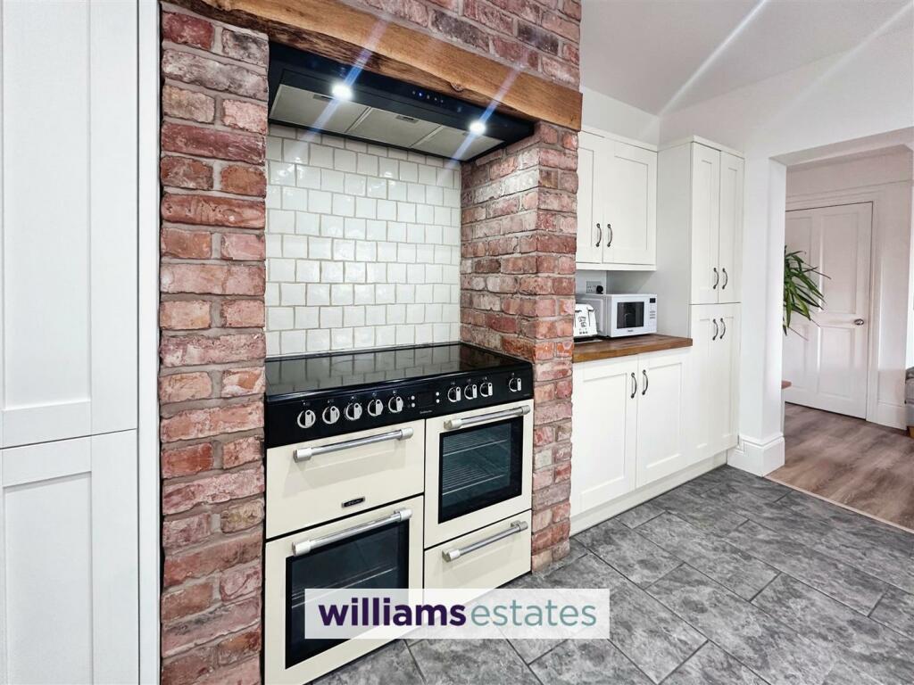 Cooker Inglenook