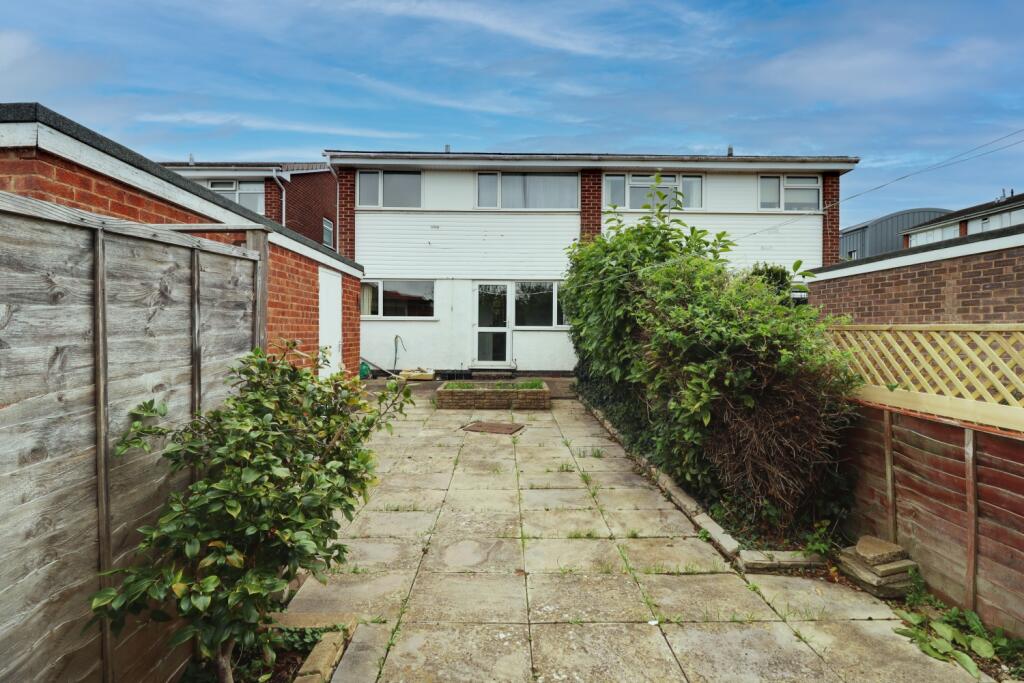 Garden view to House