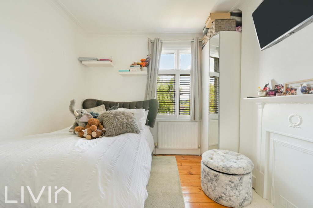 ST. AGUSTINES AVENUE, 24-14