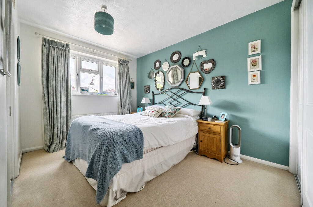 1328017-2-687e550...