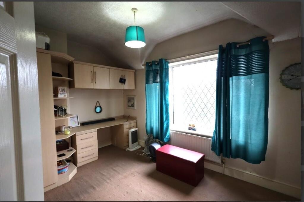 IMAGE 5