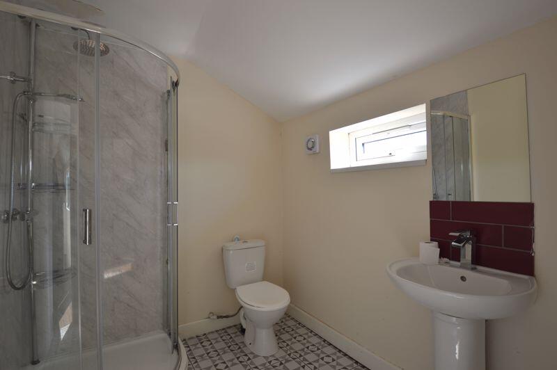 SHOWER ROOM,