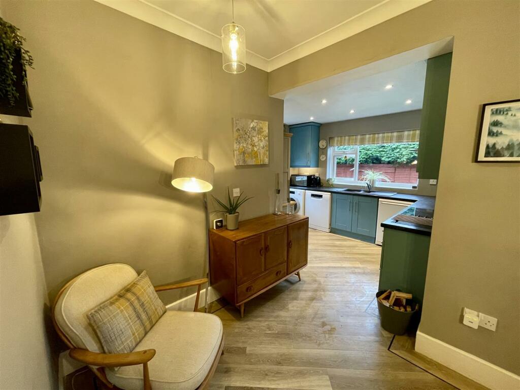 Dining/Sitting Room