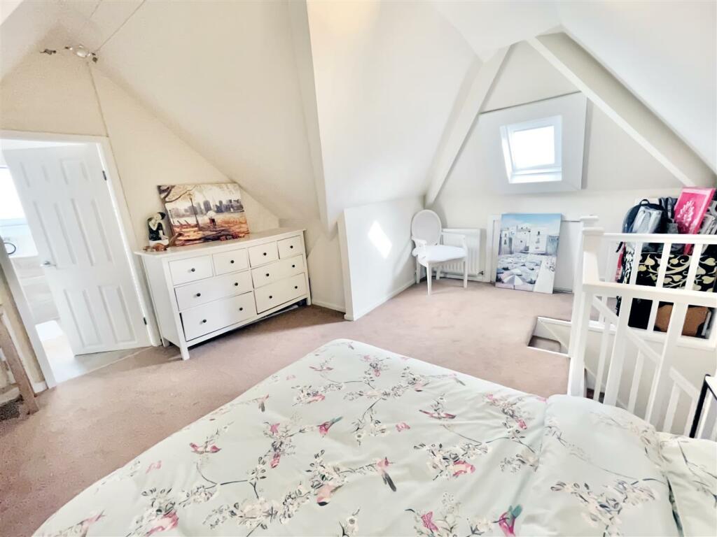 Bedroom 5 Aspect 3