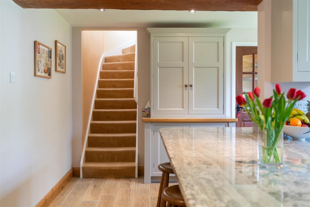 Kitchen-6.jpg