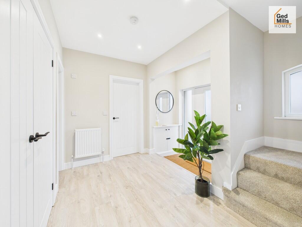 CAM04261G0-PR0117...