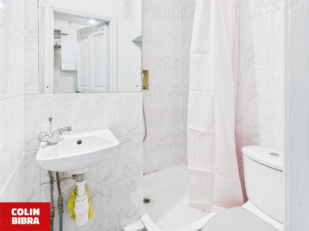 CAM04175G0-PR0028...