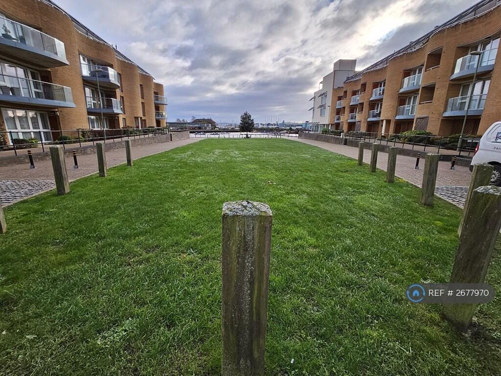 Lymington Shores