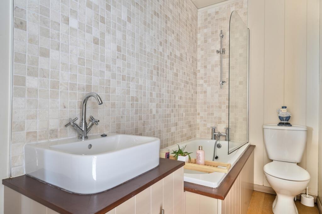 1326433-8-687a4a662a2b7