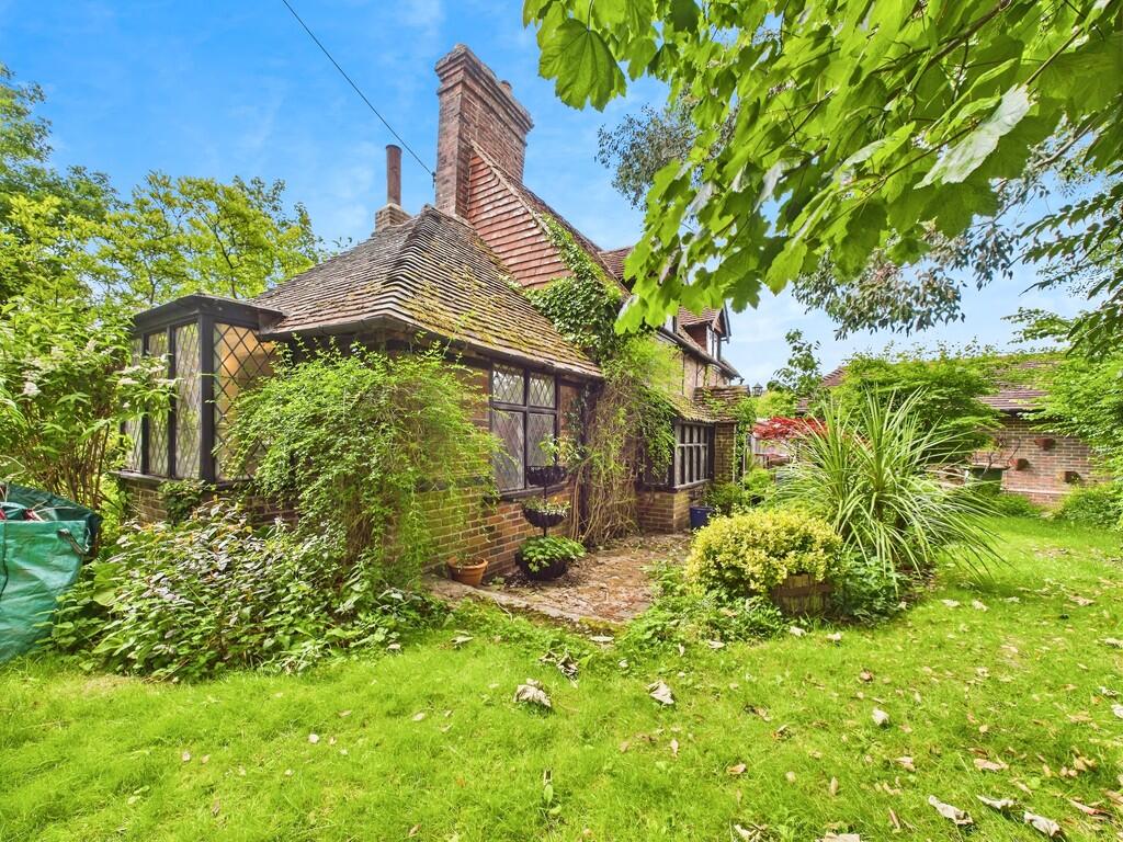 f1c7a841-CAM04018...