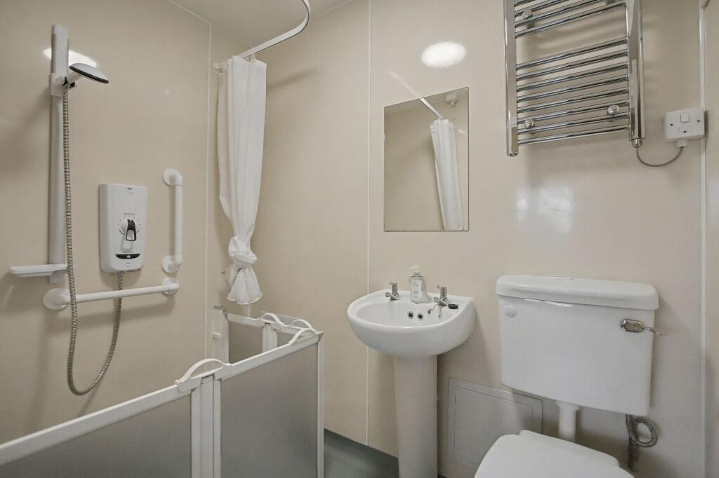 Flat 270, Haynes Park Court, Hornchurch, RM11 2DG