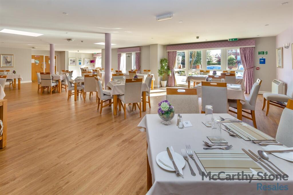 8638089-interior12.jpg