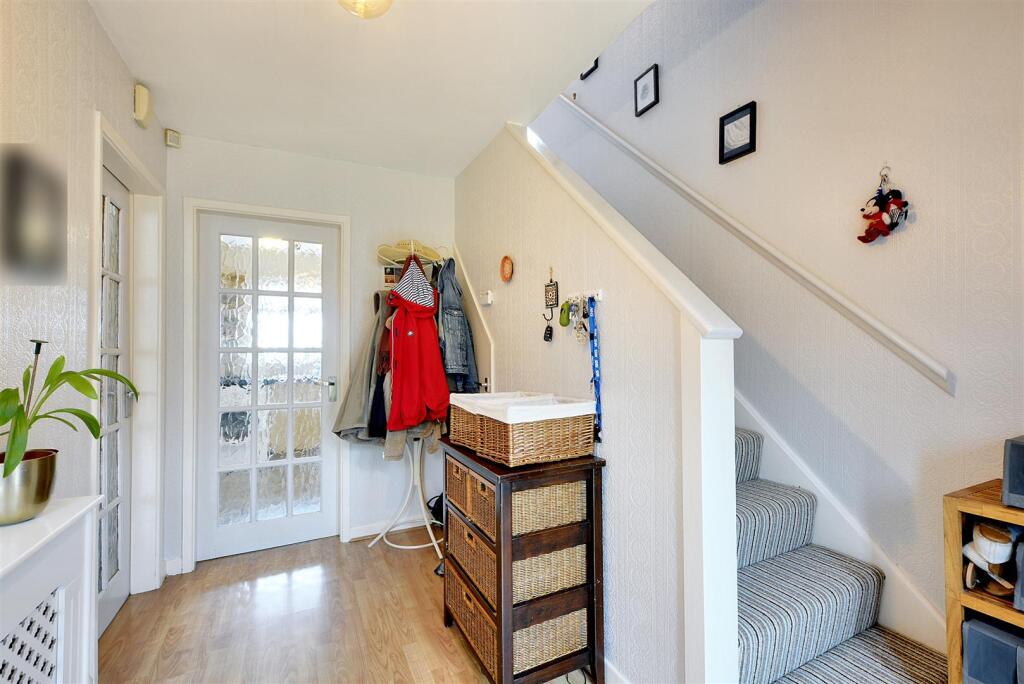 Entrance Hall_2.jpeg