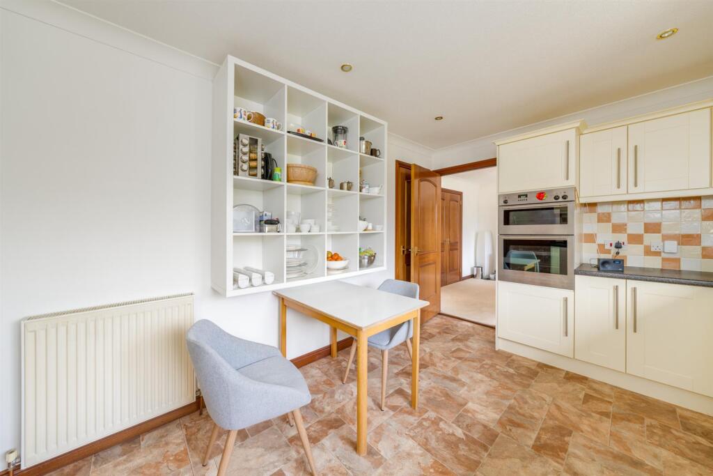 34 Bennecourt Drive-09.jpg