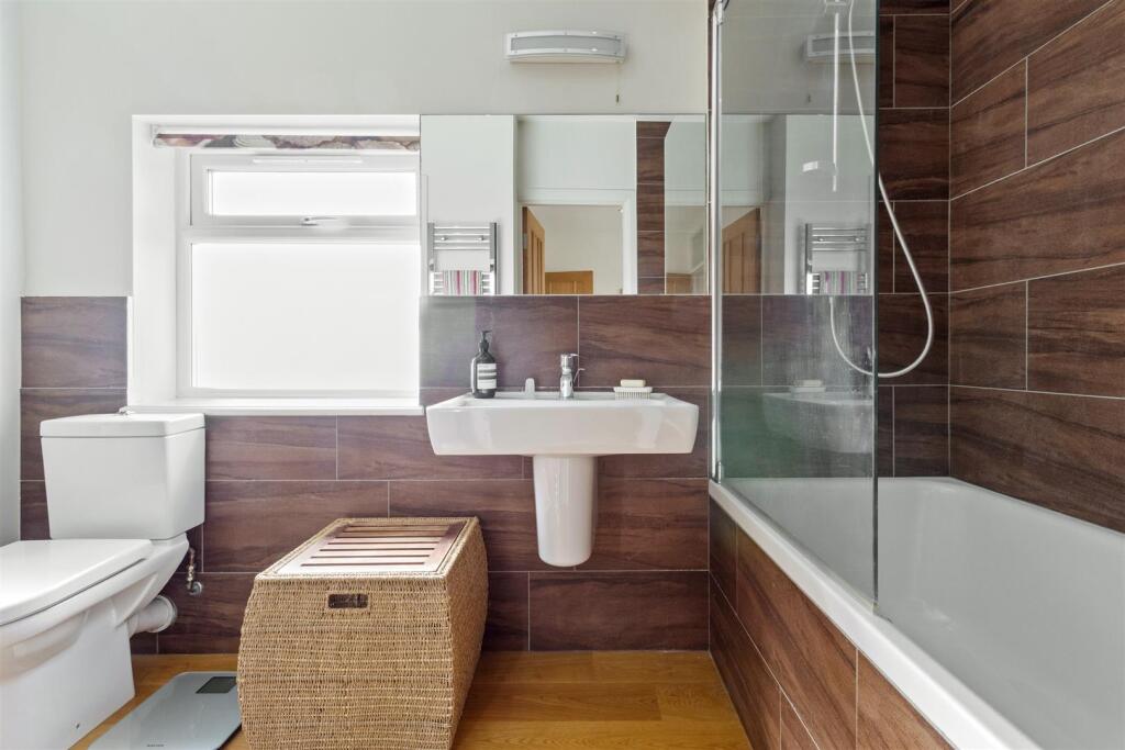 Nutley Drive 18-034.jpg