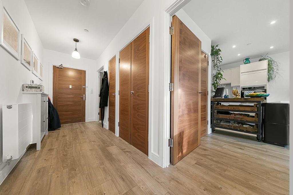 Hallway.jpg
