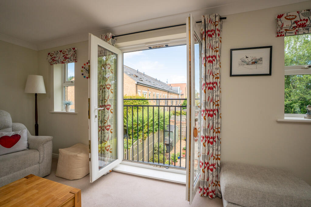 11woodlandmews21