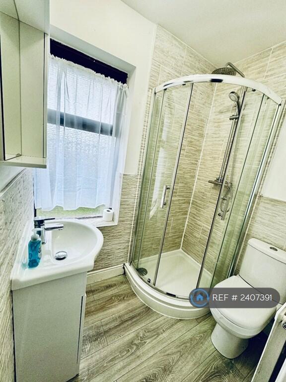 1st Floor Toilet
