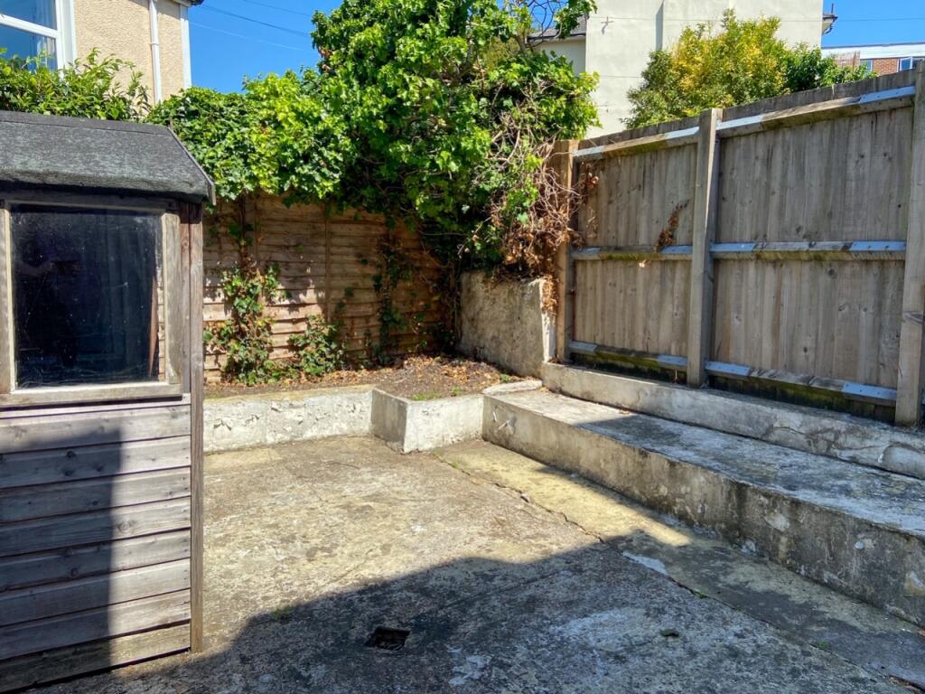 3 Elm Grove Outside Area