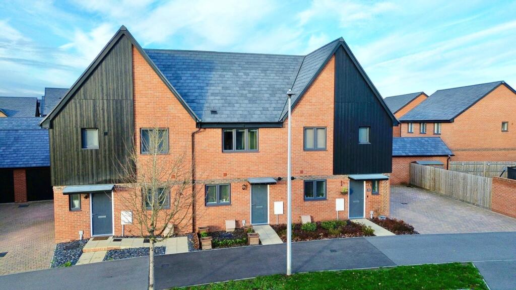 Princess Marina Drive, Arborfield Green, Reading, Berkshire, RG2